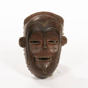 A Chokwe mask, mwana pwo (1 of 1)