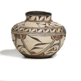 A Southwest polychrome pottery jar