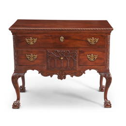 Exceptional Carved and Figured Mahogany Chippendale Dressing Table,