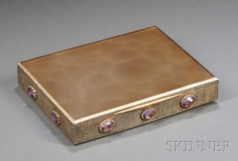 M. Buccellati Silver- and Amethyst-mounted Agate B: M. Buccellati Silver- and Amethyst-mounted Agate Box, Italy, 20th century, the box with top and bottom of translucent yellowish-brown marbled agate, set within a parcel-gilt silver frame mounted with 