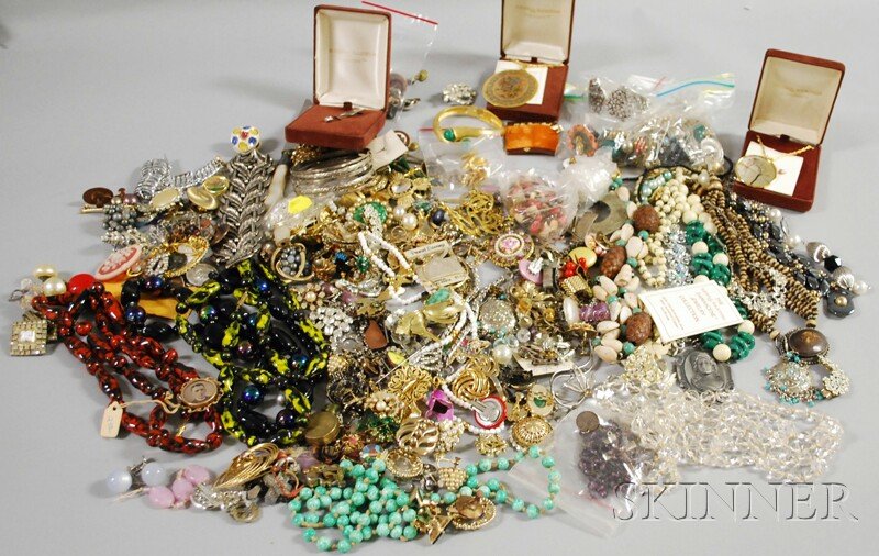Large Group of Costume Jewelry, including three bo: Large Group of Costume Jewelry, including three boxed Reed & Barton jewelry items, a crystal beaded necklace, faux pearls, necklaces, brooches, cuff links, earclips, bracelets, and other items, some s