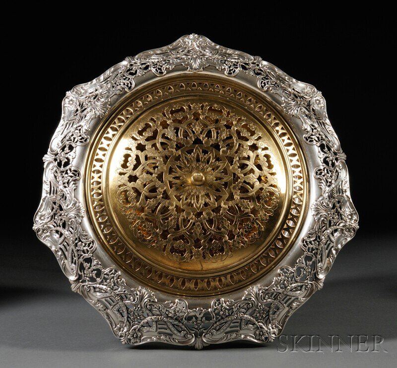 Black, Starr & Frost Center Bowl, early 20th centu: Black, Starr & Frost Center Bowl, early 20th century, sterling silver bowl with flared and pierced rim decorated with foliate and floral garlands with engraved monogram "JC" to interior, approx. 47.1 