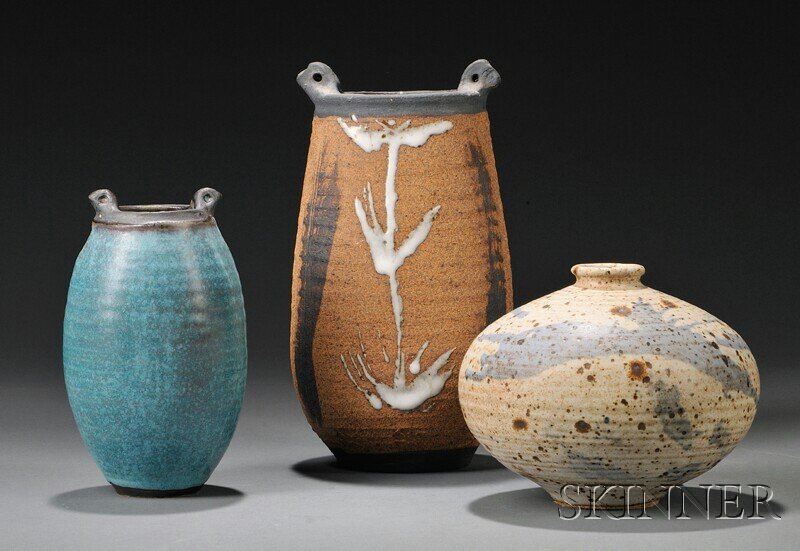 , Three Vivika & Otto Heino Pottery Vessels, Studi: Three Vivika & Otto Heino Pottery Vessels Studio pottery California, 20th/21st century Two "Nest" vases, with applied "bird" handles to rim and impressed starburst design, the larger of slightly bulbo