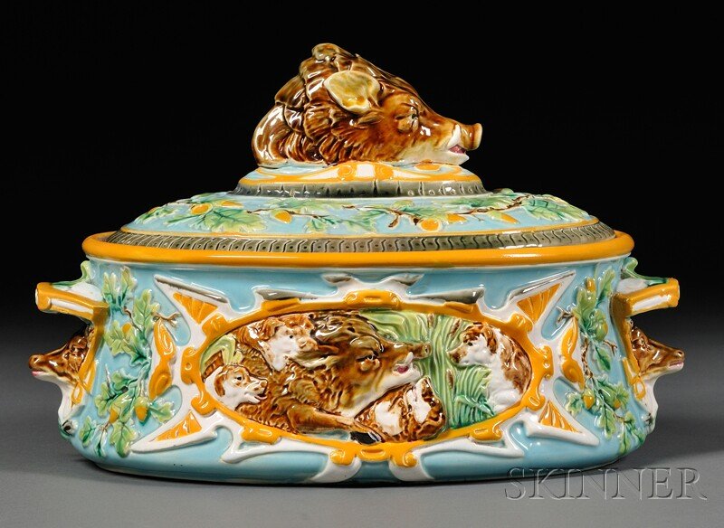 George Jones Majolica Boar's Head Game Pie Dish, E: George Jones Majolica Boar's Head Game Pie Dish, England, late 19th century, cover with oak leaves and acorns with a boar's head finial, dish with deer heads under handles and two cartouches, each of 