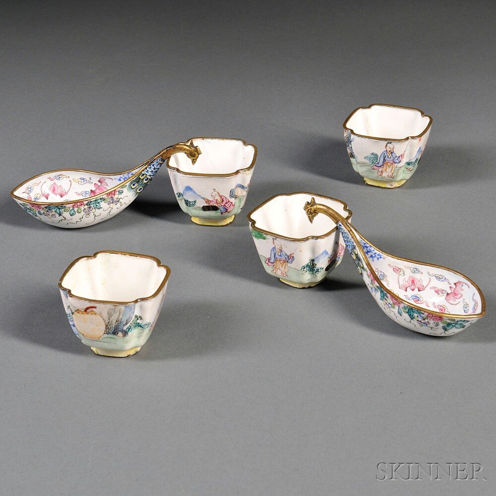 Six Canton Enamel Items, China, 19th/20th century,: Six Canton Enamel Items, China, 19th/20th century, a pair of spoons with a gilt peacock-head handles and decorated with bats, chilong, clouds, and auspicious fruit and flowers on white ground, lg. 4, 