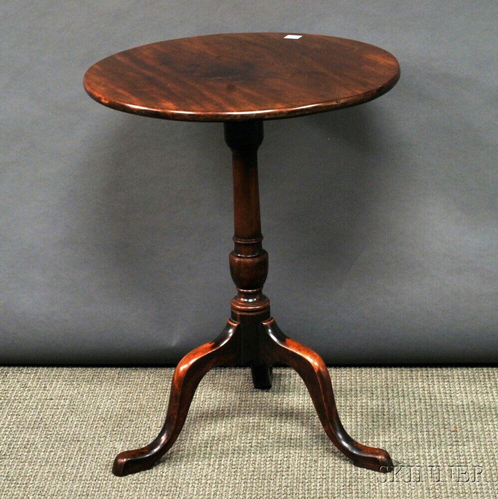Chippendale Mahogany Tilt-top Table, ht. 27 3/4, dia. 2: Chippendale Mahogany Tilt-top Table, ht. 27 3/4, dia. 22 1/4 in.
