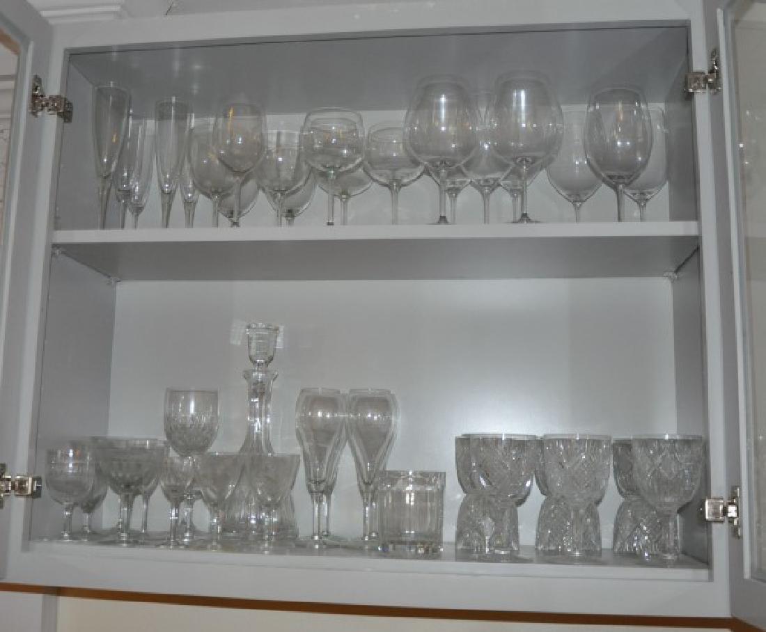 Household: 40+ crystal & glass: wine glasses, decanter, champagne flutes, high balls, pilsners