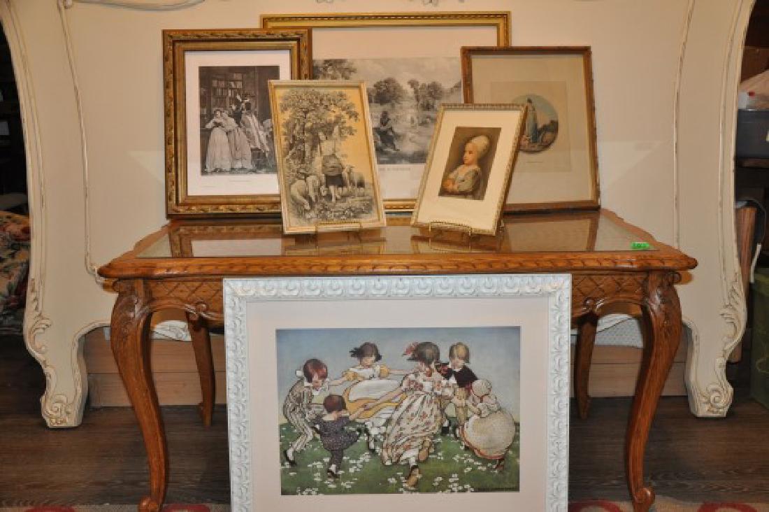 Decorative Items (1 of 6)