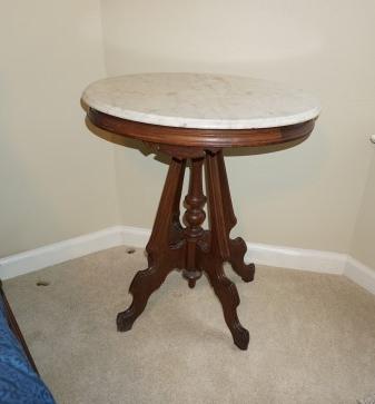 Marble Top Furniture, Red Gum Plantation: Walnut Eastlake chest with brown marble top, 5 drawers, brass pulls 42" w x 20" d x 29" h, from the Red Gum Plantation in Hughes, Arkansas, 19th century