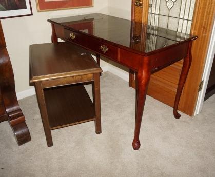 Furniture: Mahogany desk, 1 drawer, brass pulls, side table with bottom shelf, American Heritage console table in box, 20th century