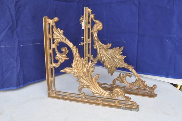 Pair of brass brackets with organic design: Pair of brass brackets with organic design 13" x 12", early 20th century