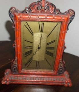 DeLuxe Clock & Mfg, Co. mantle clock with key,: DeLuxe Clock & Mfg, Co. mantle clock with key, Waterbury, Comm, 8 day jewel 11