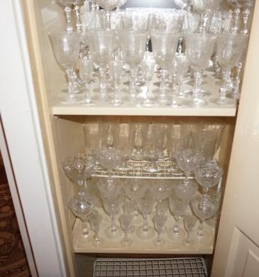 60+ etched crystal stemware: 60+ etched crystal stemware: water goblets, white & red wines, champagnes, sherrys, cordials, 20th century
