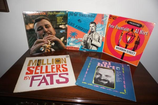 5 albums from New Orleans musicians: 5 albums from New Orleans musicians: 2 albums by Pete Fountain-Licorice Stick, New Orleans to LA, Pete Fountain & Al Hirt-Bourbon St., Al Hirt-Metro, Fats Domino-Million Sellers, autographed by the mu