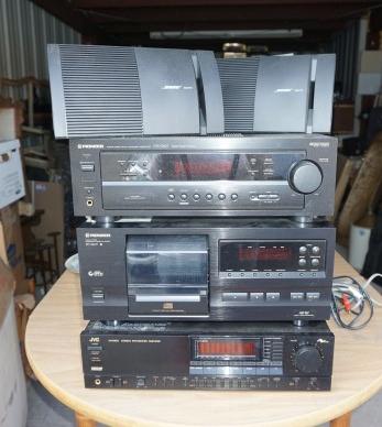 Electronics: Pioneer audio video multi-channel: Electronics: Pioneer audio video multi-channel receiver, Pioneer 25 compact disc player, pair of Bose speakers, model 100, JVC Stero amplifier, 20th century