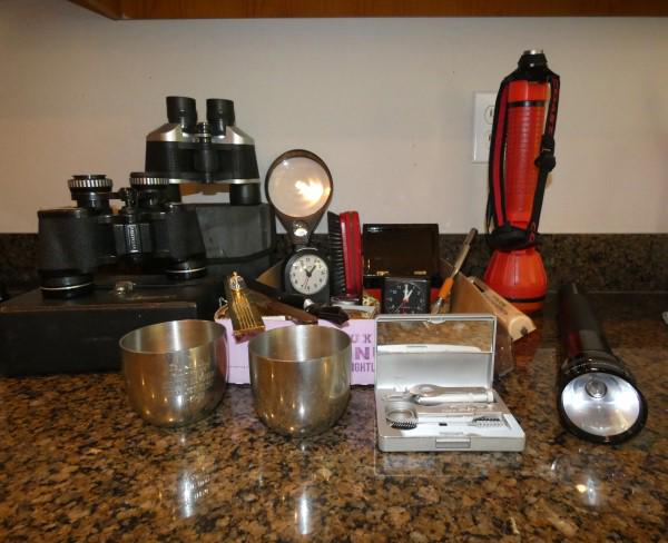 Interesting collection of men's items (1 of 3)