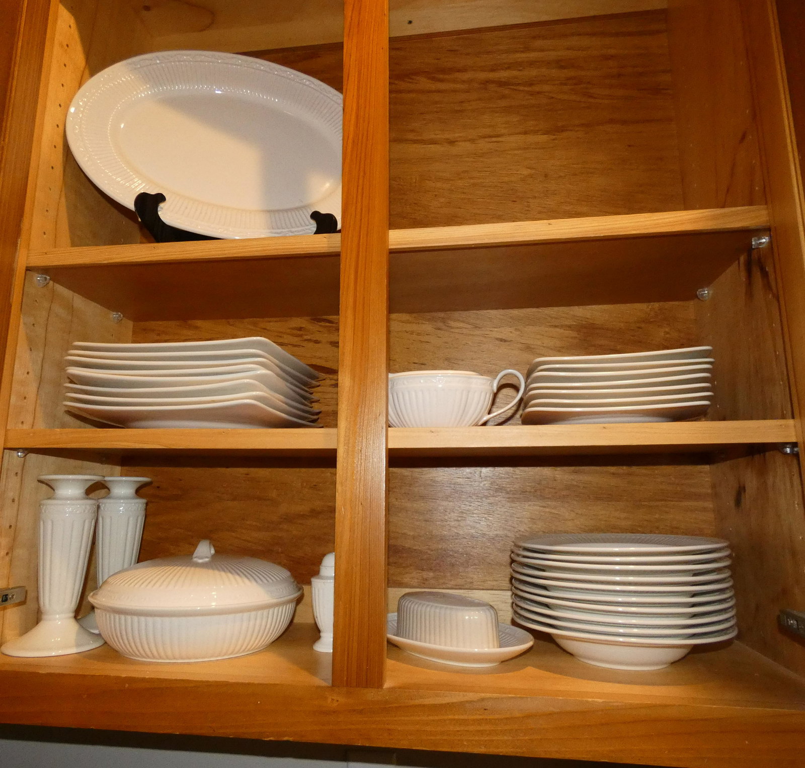 Large set of "Italian Countryside"  china by Mikasa (1 of 4)