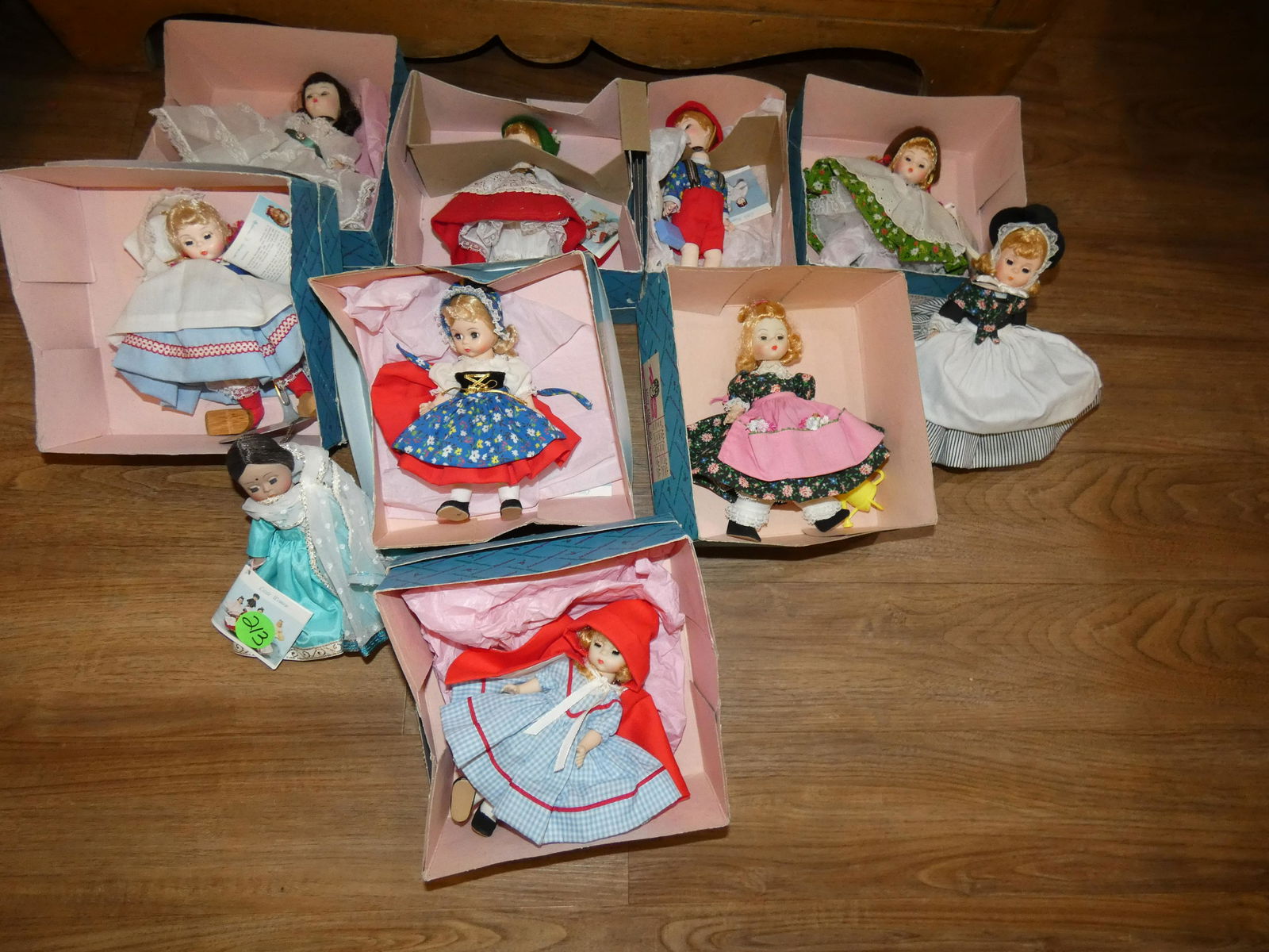 10 Madam Alexander dolls 8" (1 of 6)