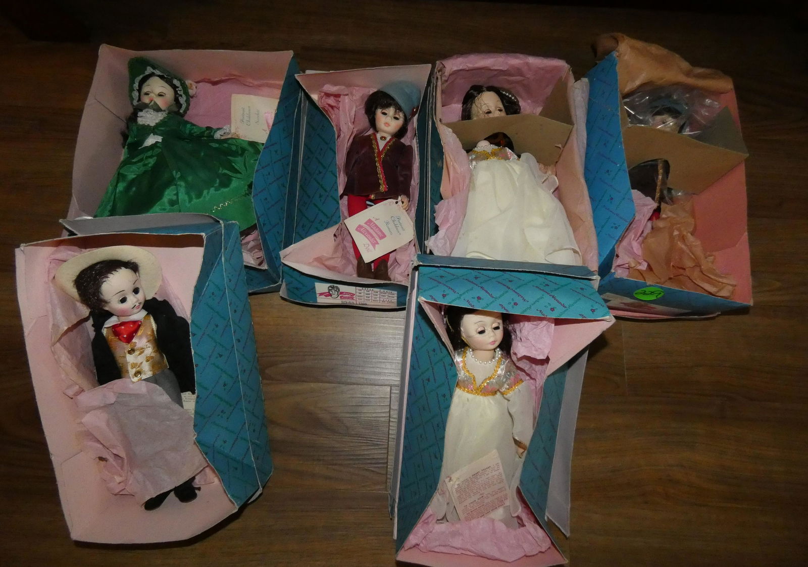 6 vintage Madam Alexander dolls (1 of 5)