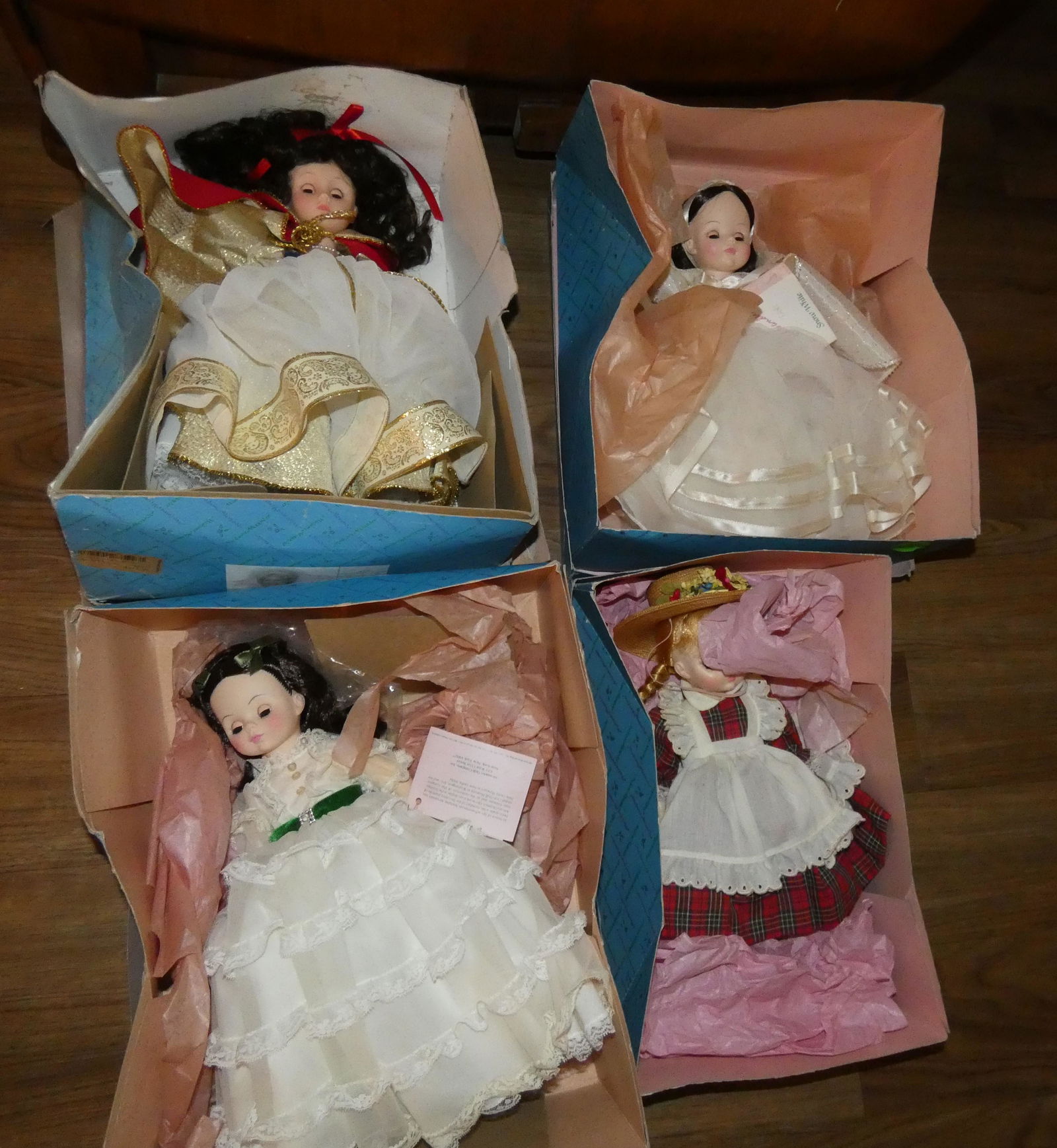 4 vintage Madam Alexander dolls (1 of 5)