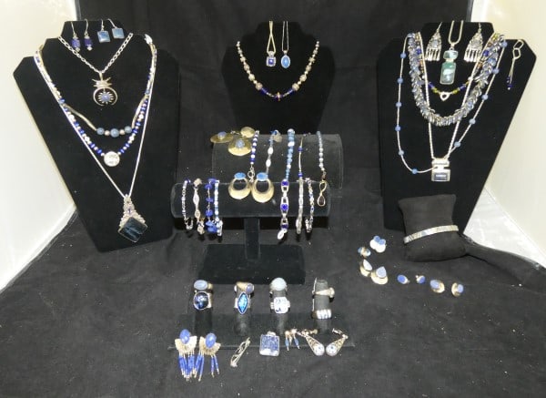 Vintage & Retro sterling jewelry: Vintage & Retro sterling jewelry with blue natural stones & crystals: 8 rings of various sizes, 12 bracelets, 12 necklaces-most with pendants, 12 pairs of earrings, 90 grams, (does not include jewelry