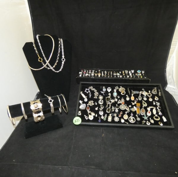 Vinage & Retro sterling jewelry, some with natural & cut stones: Vinage & Retro sterling jewelry, some with natural & cut stones: 6 bracelets, 3 necklaces, 55 rings of various sizes, 60+ pendants, 366 grams, (does not include jewelry with stones), mid to late 20th