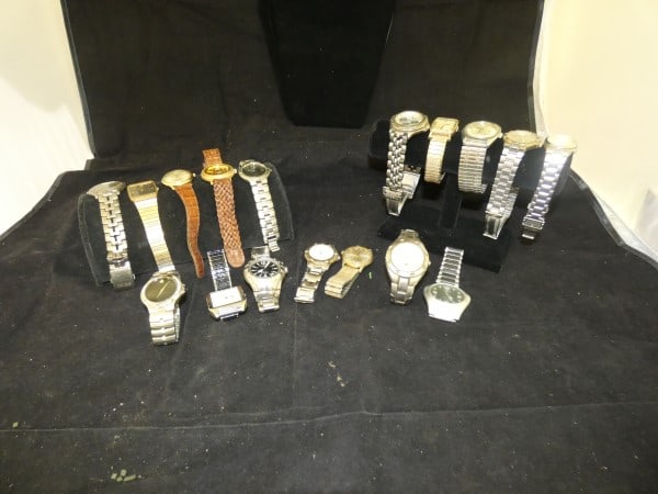 16 designer men's watches: 16 designer men's watches: Fossil, Waltham, Citizen, Hamilton, Seiko, Movado, 21st century