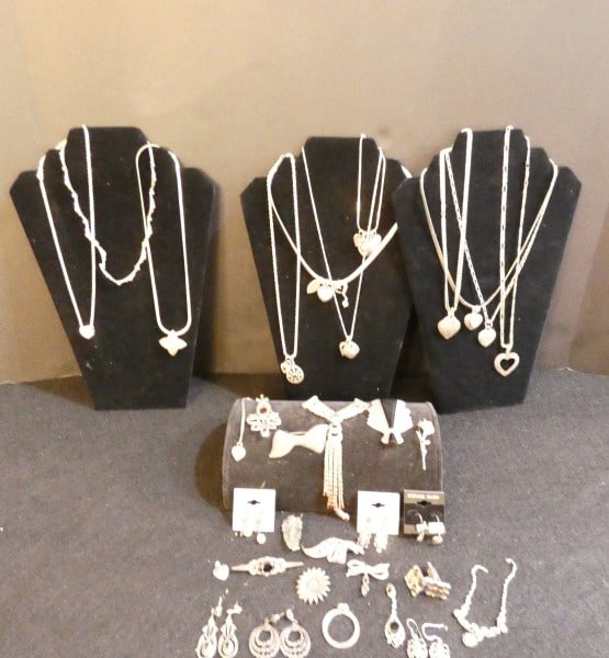 Vintage & Retro sterling jewelry: Vintage & Retro sterling jewelry, some with natural & cut stones: 10 necklaces with heart pendants, some have multiple pendants, 1 necklace, 6 pairs of earrings, 1 pair of cuff links, 8 bracelets, 4 p