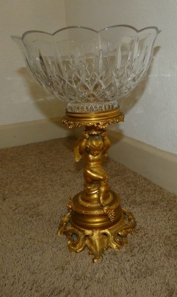 Cut crystal bowl on a brass base with cherub motif: Cut crystal bowl on a brass base with cherub motif, early 20th century