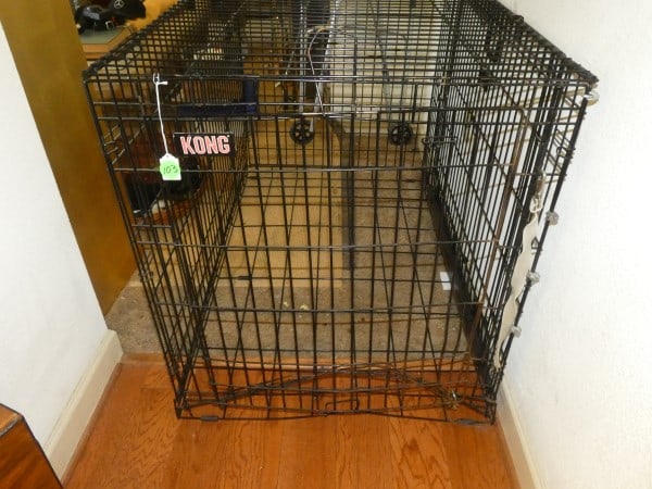 Large dog kennel by KONG (1 of 4)