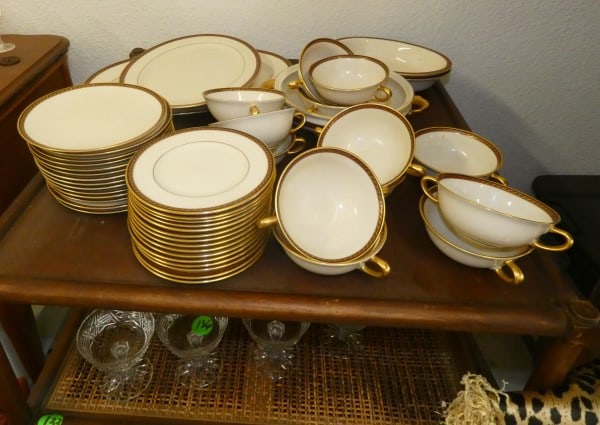 Lenox "Monroe" china (1 of 5)