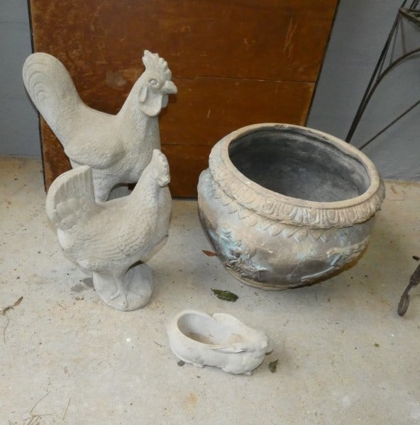 Concrete garden items (1 of 4)