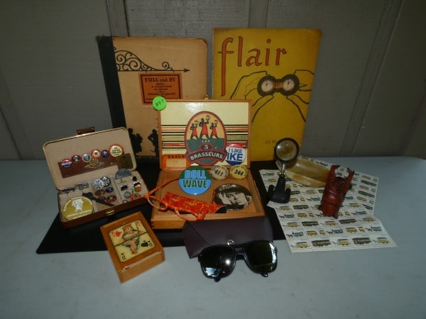 Assortment of very interesting items (1 of 8)