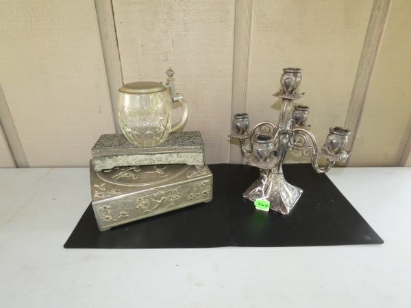 English pewter (1 of 6)