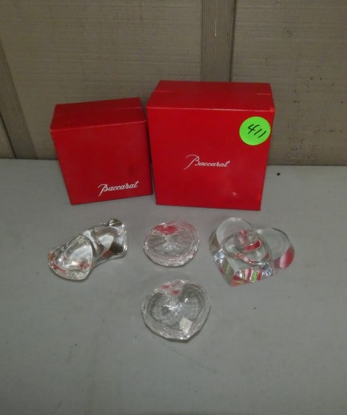 Steuben & Baccarat heart paper weights (1 of 6)