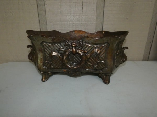 Cast iron planter: Cast iron planter 15" w x 8" d x 6" h, 20th century