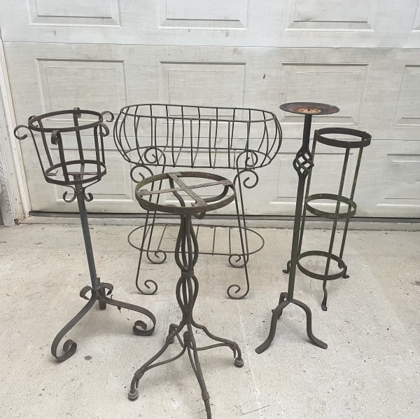 5 iron planters (1 of 5)
