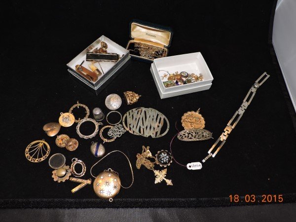 Assorted jewelry: sterling bracelet, pendants, locket: Assorted jewelry: sterling bracelet, pendants, locket & misc.
