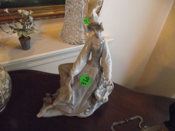 Lladro Dutch lady with flower basket 10" H: Lladro Dutch lady with flower basket 10" H