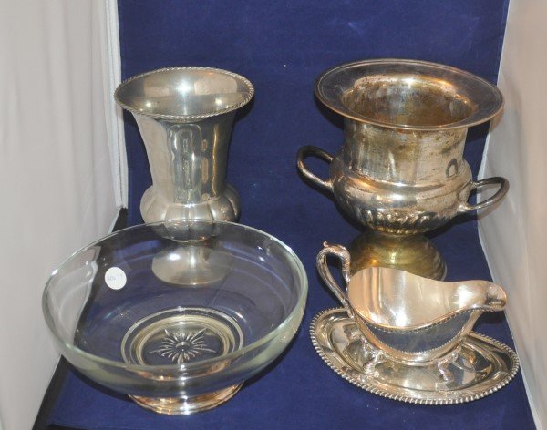 Collection of silver plate: crystal bowl with silver (1 of 1)