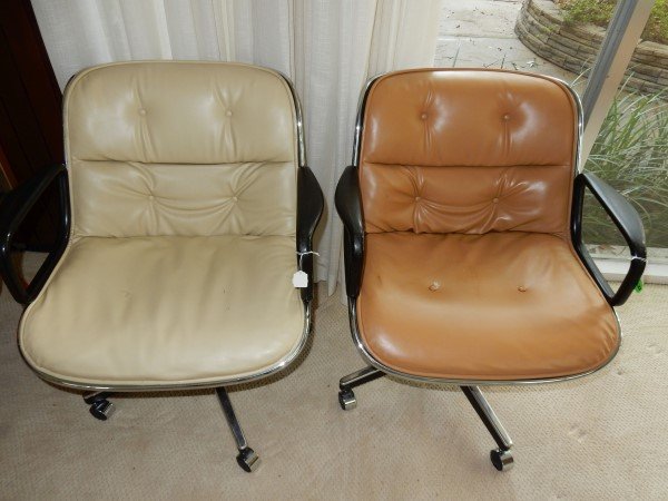 Pair of Mid Century Modern office chairs by Knoll (1 of 5)