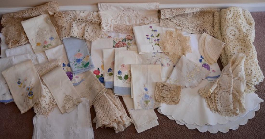 Dealers Lot of Vintage Textiles (1 of 8)