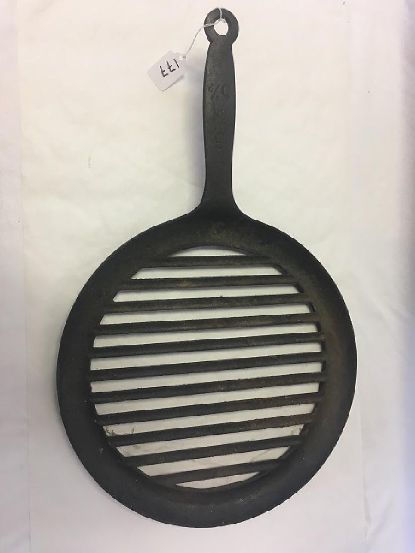 Cast Iron Grate for Grilling (1 of 3)
