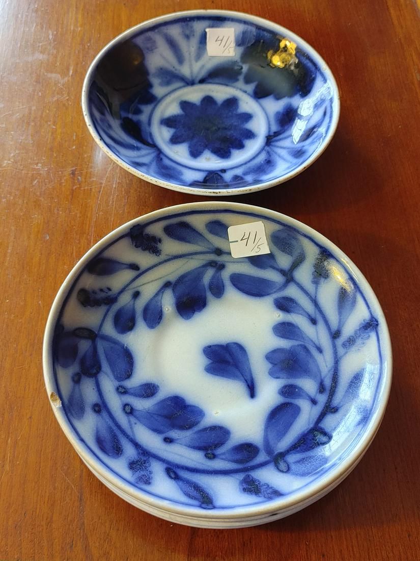 Antique Flow Blue Spinach Leaf Pattern Misc. Pieces (7): Lot includes a bowl (6" D); a smaller bowl (5" D) a shallow bowl (5.5" D) and 4 saucers (5.75" D)