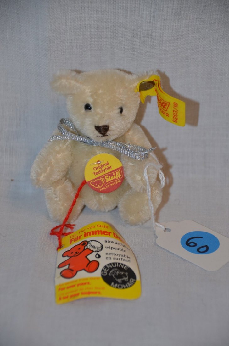 Steiff White Teddy Bear: White bear with Steiff ear tag. Paper label. 3-1/2" high