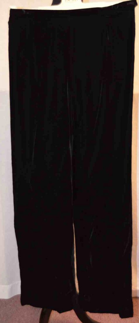Giorgio Armani Velvet Pants: Le Collezioni. Made in Italy. Black. 65% Rayon, 18% cupro, 17% cotton. NOTE: All clothing & accessories are in "as found in the closet" condition