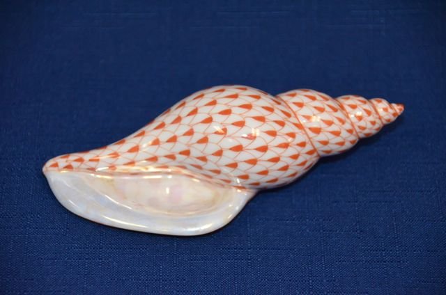 Herend-Hungary Porcelain Seashell: Red and white hand painted. marked 45535-0-00/VH - HJ 463 Seashell. 5" long