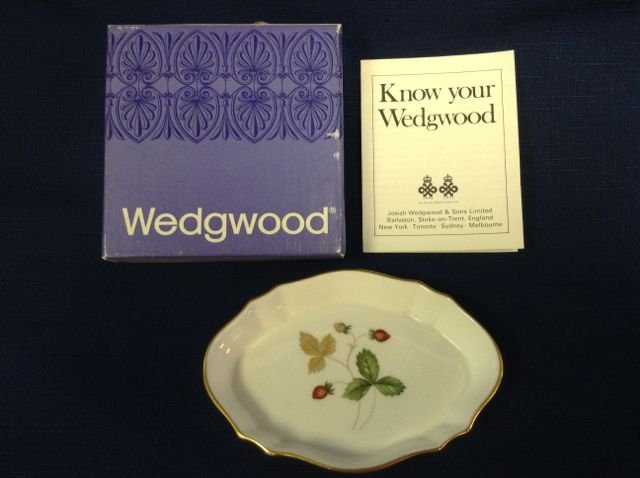 Wedgwood Wild Strawberry Dish: Marked Wedgwood Bone China, Made in England, Wild Strawberry. 4-1/2" long