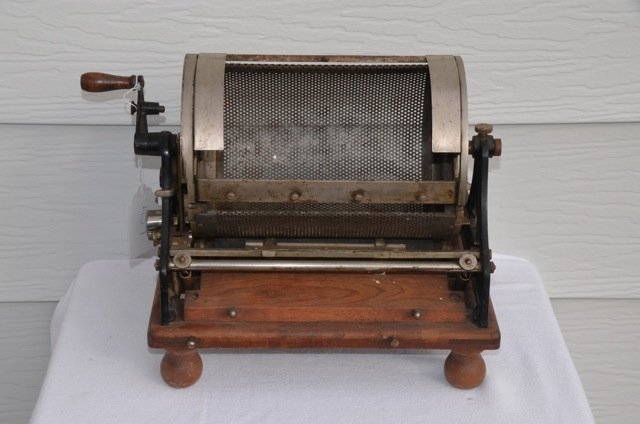 Rotary Neostyle No 6 Mimeograph: Turn of the Century rotary printer. Serial number 10204. No cover. As is condition. 12-1/2" long