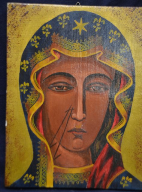 Polish Virgin of Czestochowa Icon: Handpainted on wood. Czarna Madonna Czestochowska. Wg. Kopii Ikony z XVI w. Tecznie Malowant - Tempera. The Virgin of Czestochowa, 14th Century. 10" x 8-7/8"